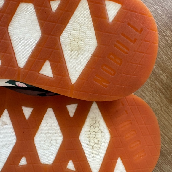 NOBULL Floral Sneakers. Tropical print woman size 5.5. GU come with box. - Picture 6 of 14